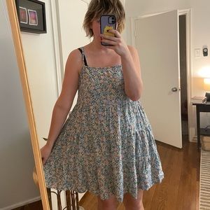 ✨ 2/$20 ✨ tiered floral dress | old navy